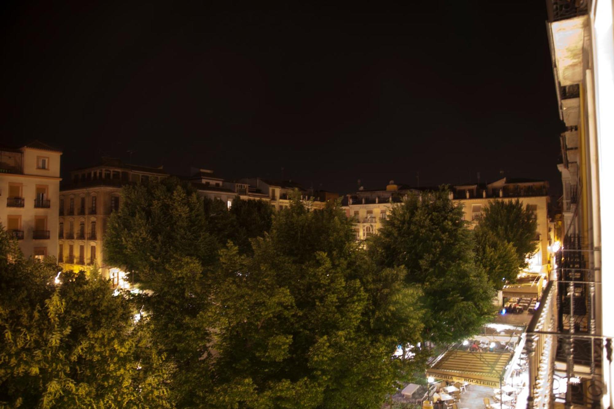 Khu Hotel, Granada